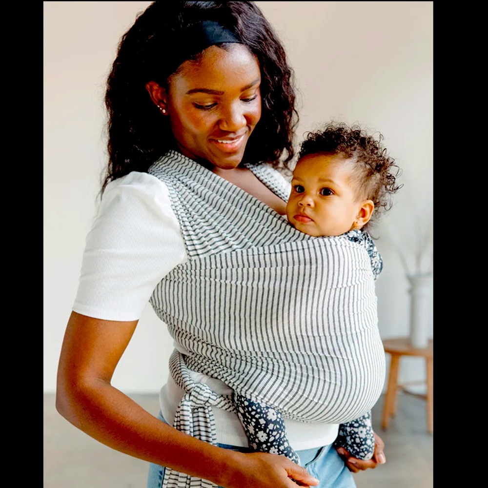 Solly baby wrap - black and white stripe. Barely used, in great condition